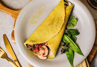 Pikante Wildkräuterpalatschinken | © SONNENTOR